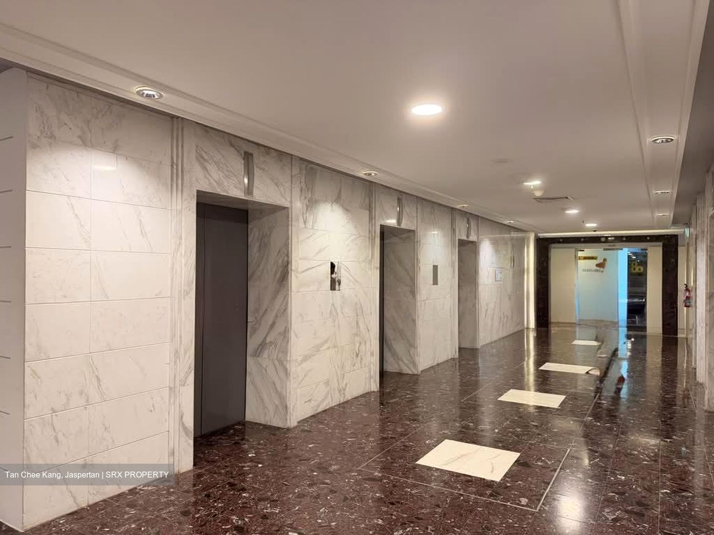 International Plaza (D2), Office #572116971